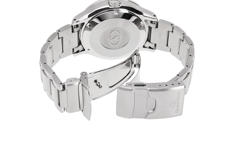 sports_RE-AU0306L_image3