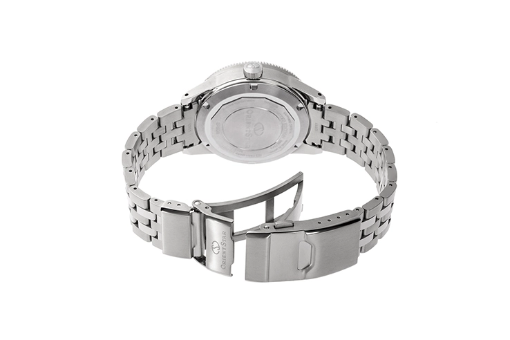 sports_RE-AU0702B_image3